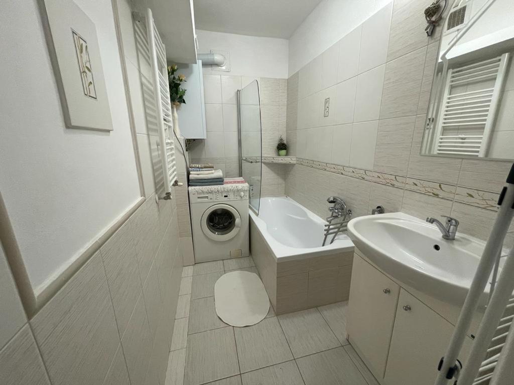 Attic Flat In The Center Apartment Bratislava Ngoại thất bức ảnh